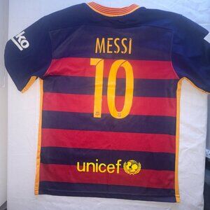 Nike FC Barcelona Més Que un Club Youth M (26) Lionel Messi Jersey EPL